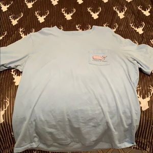 Vineyard vines tee